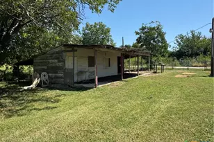 200 N 7th St, Lometa, TX 76853 - Photo 15