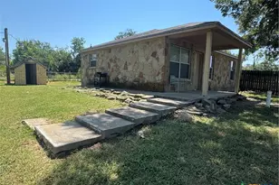 200 N 7th St, Lometa, TX 76853 - Photo 3