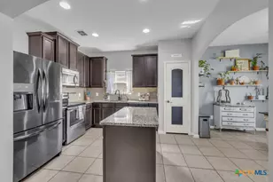 327 Amaryllis, New Braunfels, TX 78132 - Photo 9