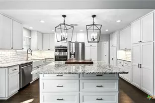 415 Lazy Ln, San Marcos, TX 78666 - Photo 19