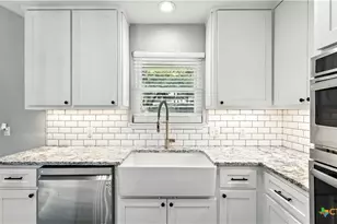 415 Lazy Ln, San Marcos, TX 78666 - Photo 21