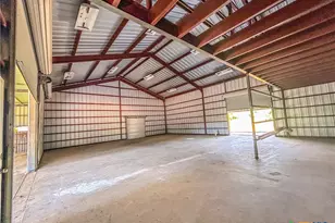 90 Honey Dr, Victoria, TX 77904 - Photo 19