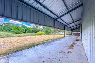 90 Honey Dr, Victoria, TX 77904 - Photo 15