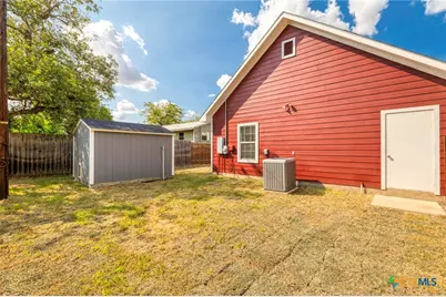 1628 Armstrong Street, Luling, TX 78648 - Photo 21