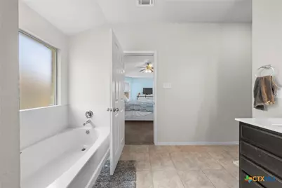 2402 Freddie L. Nichols Sr. Drive, Harker Heights, TX 76548 - Photo 23