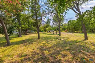 1308 Bert St, Seguin, TX 78155 - Photo 11