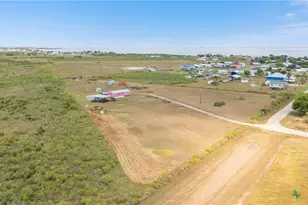 482 La Lucia St, Port Lavaca, TX 77979 - Photo 25