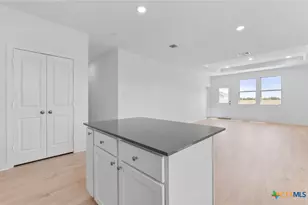 1016 Kerr Ct, Temple, TX 76501 - Photo 7