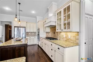 205 Pebble Brk, Victoria, TX 77904 - Photo 13