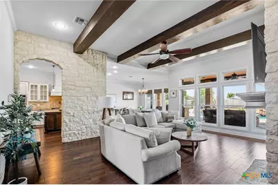 205 Pebble Brook, Victoria, TX 77904 - Photo 5