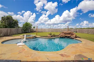 205 Pebble Brk, Victoria, TX 77904 - Photo 37