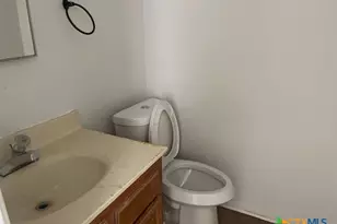 1300 Westpark Circle, Cameron, TX 76520 - Photo 11