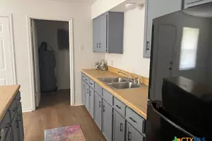 1300 Westpark Circle, Cameron, TX 76520 - Photo 7