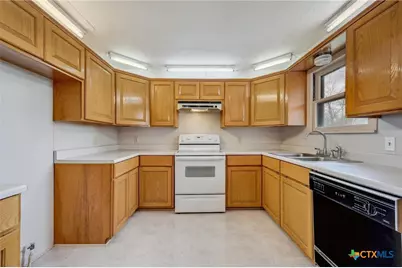 430 Watts Road, Kingsbury, TX 78638 - Photo 17