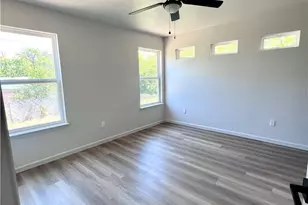 713 S 30th St, Temple, TX 76501 - Photo 11