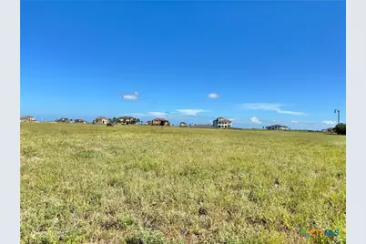 263 W Burgundy, Port O'Connor, TX 77982 - Photo 3