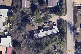 208 Summit Dr, Kyle, TX 78640 - Photo 1