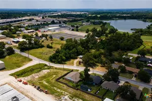 2109 W Avenue B, Temple, TX 76504 - Photo 23