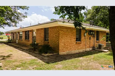 2109 W Avenue B, Temple, TX 76504 - Photo 3