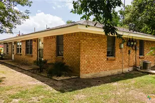 2109 W Avenue B, Temple, TX 76504 - Photo 3