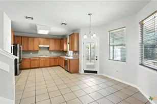 2028 Heaton Hall Dr, New Braunfels, TX 78130 - Photo 5