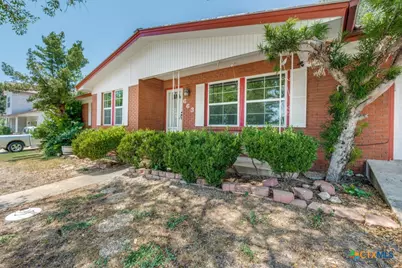 663 Lockener Avenue, New Braunfels, TX 78130 - Photo 3