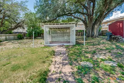 663 Lockener Avenue, New Braunfels, TX 78130 - Photo 9