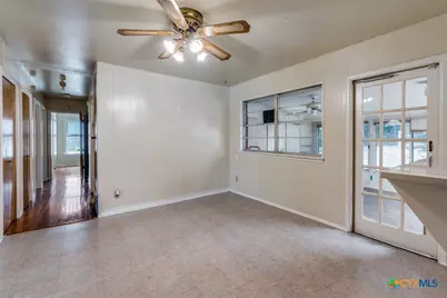 663 Lockener Avenue, New Braunfels, TX 78130 - Photo 15