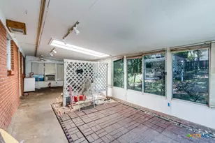 663 Lockener Ave, New Braunfels, TX 78130 - Photo 11