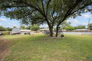 203 E Main St, Rosebud, TX 76570 - Photo 29