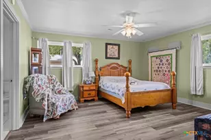 203 E Main St, Rosebud, TX 76570 - Photo 13