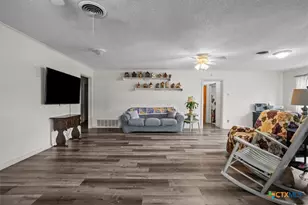 203 E Main St, Rosebud, TX 76570 - Photo 9