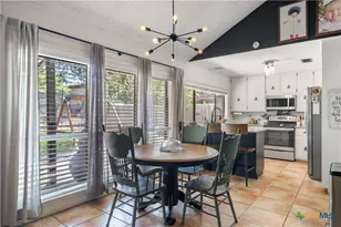 506 Shiloh Dr, Victoria, TX 77904 - Photo 7