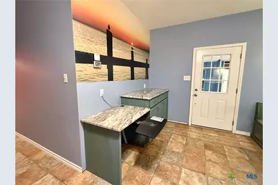 1112 W Dallas Avenue, Seadrift, TX 77983 - Photo 27