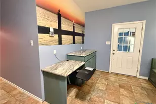 1112 W Dallas Ave, Seadrift, TX 77983 - Photo 27