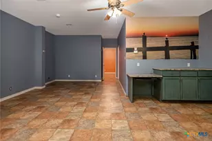 1112 W Dallas Ave, Seadrift, TX 77983 - Photo 25