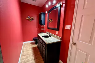 1112 W Dallas Ave, Seadrift, TX 77983 - Photo 31