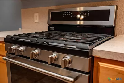 1112 W Dallas Avenue, Seadrift, TX 77983 - Photo 29