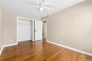 1301 West Ln, Killeen, TX 76549 - Photo 17