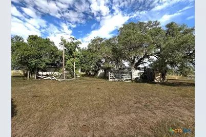 293 County Road 460, Hallettsville, TX 77964 - Photo 3