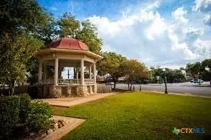 1551 SW Estelea Grove Dr, New Braunfels, TX 78130 - Photo 7