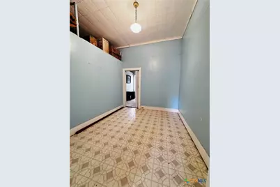 608 Coke Street, Yoakum, TX 77995 - Photo 19