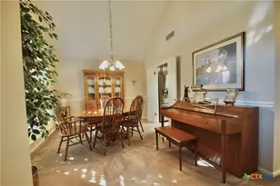 106 Bloomingdale Cir, Victoria, TX 77904 - Photo 17