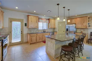 1212 Gruene Valley Cir, New Braunfels, TX 78130 - Photo 7