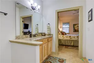 1212 Gruene Valley Cir, New Braunfels, TX 78130 - Photo 21