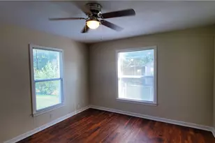 1709 S 7th St, Temple, TX 76504 - Photo 9