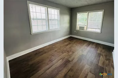 2311 N Louis Street #1/2, Victoria, TX 77901 - Photo 5