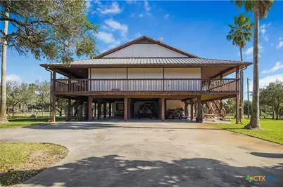 1401 W Main Street, Port O'Connor, TX 77982 - Photo 7