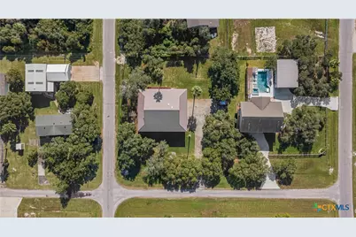 1401 W Main Street, Port O'Connor, TX 77982 - Photo 11
