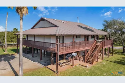1401 W Main Street, Port O'Connor, TX 77982 - Photo 5